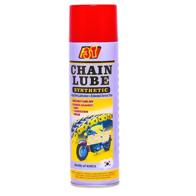 Các bước tra dầu sên xe máy hiệu quả, đảm bảo bôi trơn đều khắp các mắt xích.